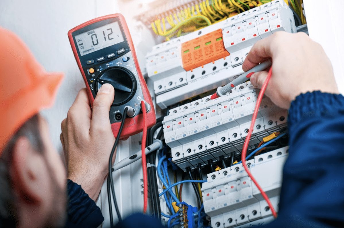 Comment trouver rapidement un bon électricien ?