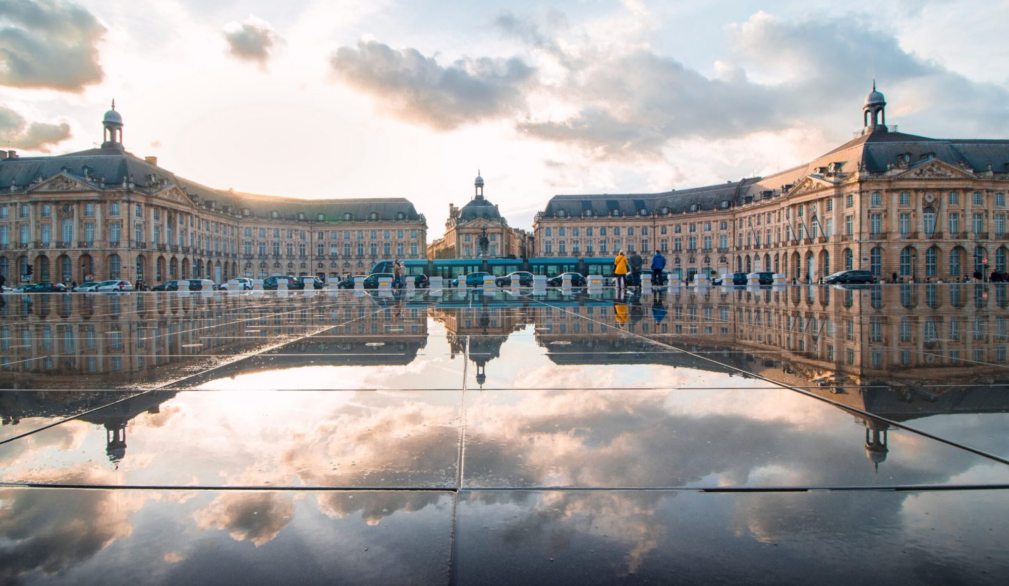 Pompe à chaleur air eau à Bordeaux, pourquoi faire appel à un chauffagiste