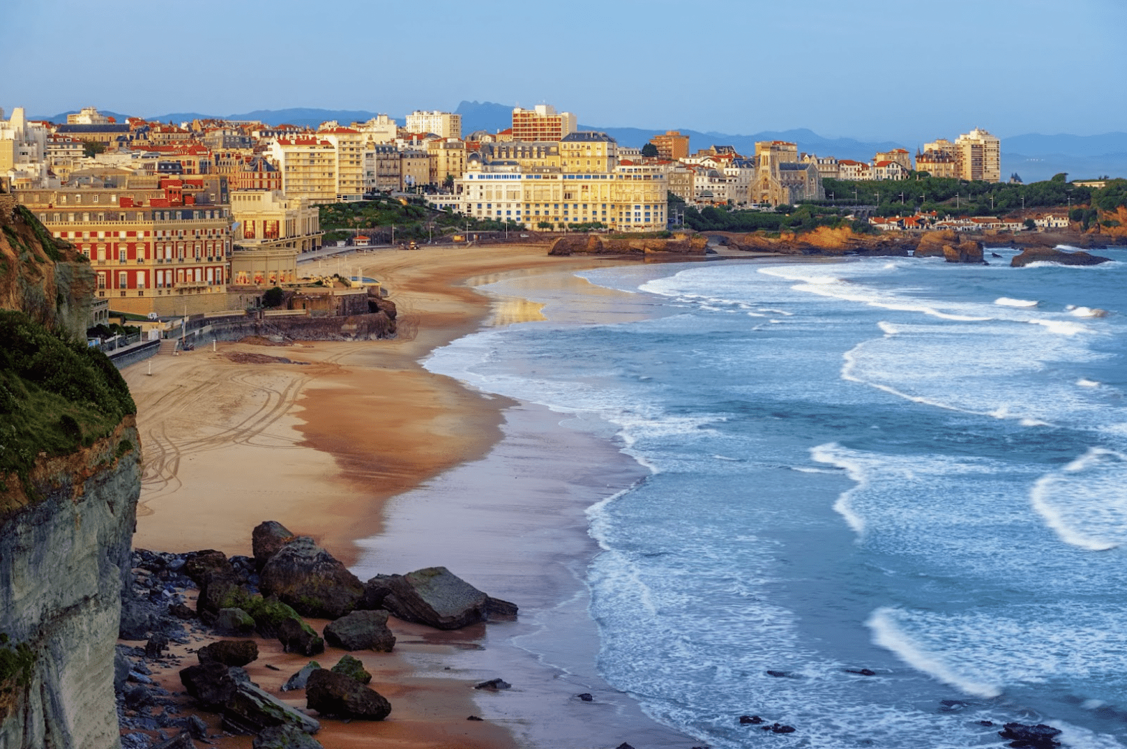 Locations saisonnières : le Pays Basque durcit sa loi