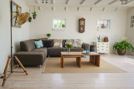 Equipa tu nuevo hogar con el mobiliario de Muebles Industria