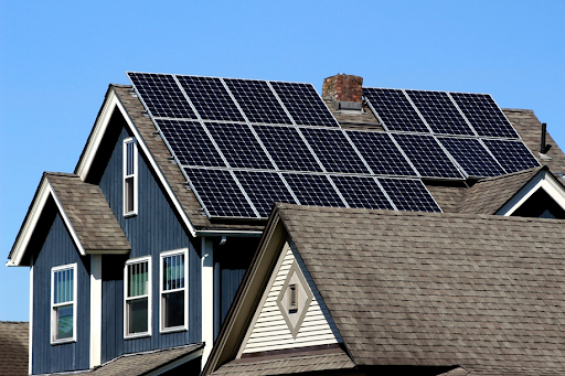 La energía solar y la tecnología de almacenamiento