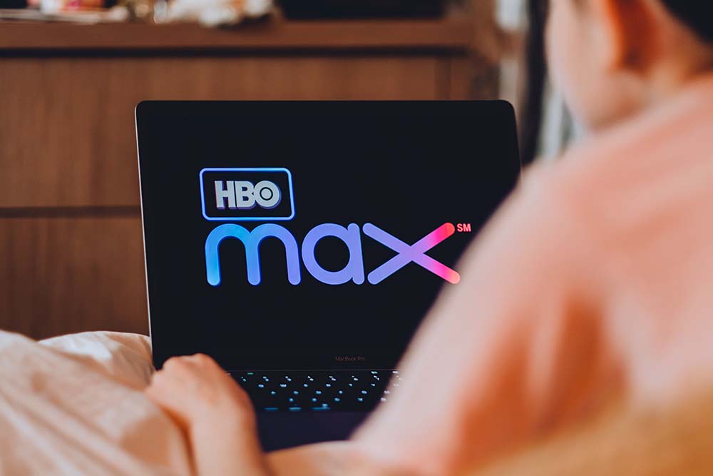 Efeitos da fusão entre HBO Max e Discovery+: Crise ou Renascimento?