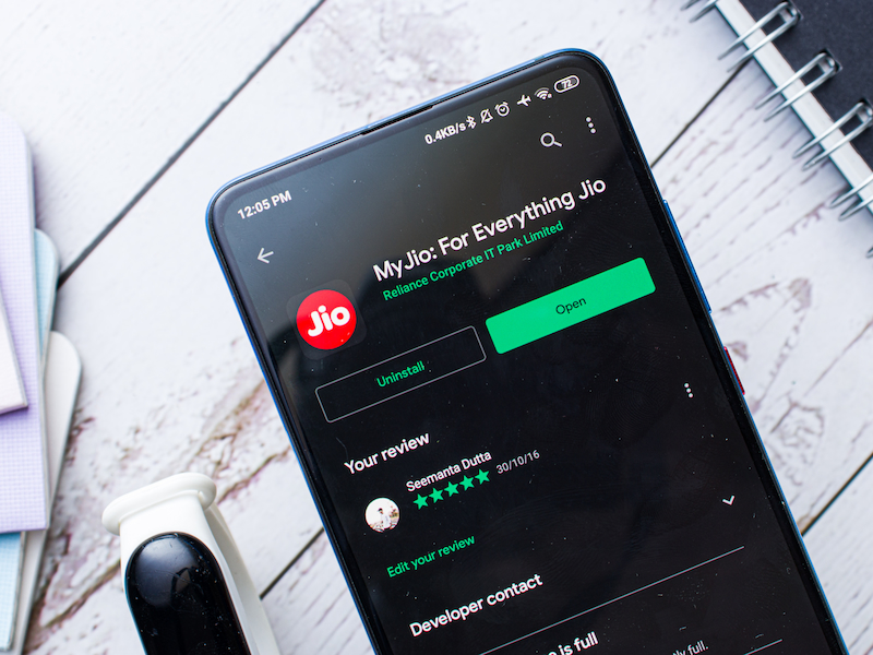 MyJio app downloaded on Play Store