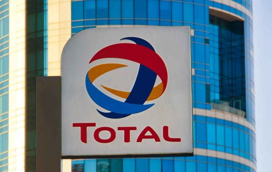 Total veut diminuer sa production de pétrole et accélérer sur les énergies renouvelables