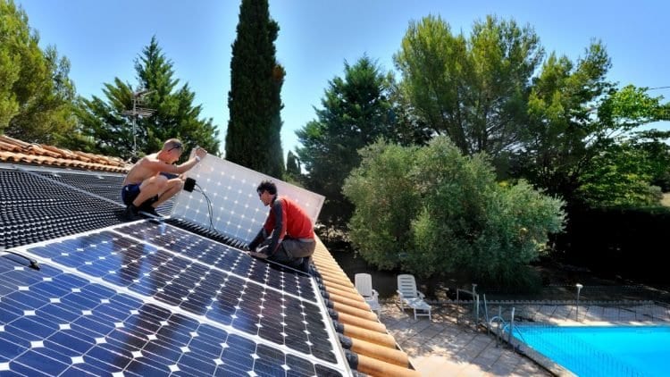Est-ce rentable d’installer des panneaux photovoltaïques en 2021 ?